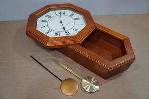 lot 264 image: Seiko Westminster-Whittington Wall Clock