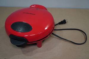 lot 276 image: Hamilton Beach Quesadilla Maker