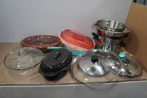 lot 281 image: Assorted Pots and Pans