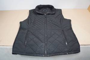 lot 306 image: Andrew Marc Womens Vest -XXL