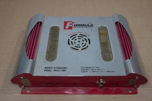 lot 309 image: Formula Mach 3000 Automotive Amplifier