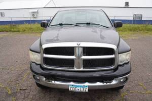 lot 1 image: 2005 Dodge Ram 2500 34 Ton 4x4 Pickup Truck - Great for Plowing