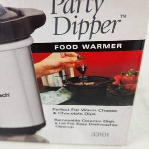 lot 18 image: New Hamilton Beach Party Dipper Food Warmer