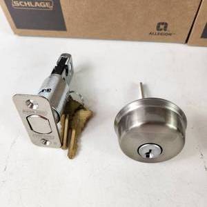 lot 52 image: Lot Of Three Schlage Single CYL Deadbolt B60N COL 619 1 34 DR