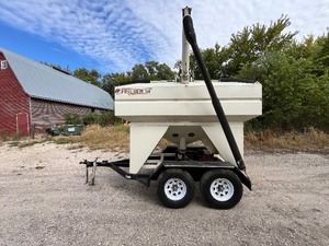 Friesen 220 Seed Tender