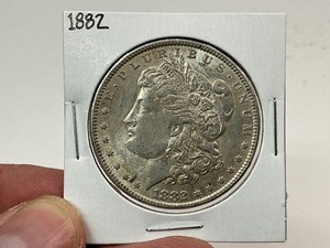 lot 51 image: 1882 Silver Morgan Dollar