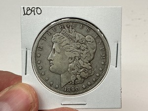 lot 62 image: 1890 Silver Morgan Dollar