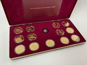 lot 15 image: 24k Gold Plated Freedom Heritage Collection Coins wpin