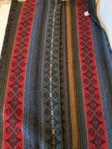 lot 21 image: Vintage WOOLRICH Classic Aztec Pattern 100% Wool BLANKET Made in The USA