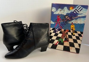 lot 58 image: Vintage 80s Black Pleather GRANNY Ankle BOOTS Lace Up Shoes Ladies Sz 9B