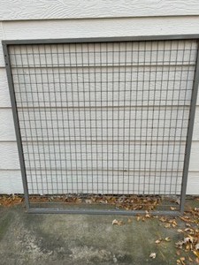 lot 81 image: Large GRATE Rack Wall Hanging Display Retail Piece