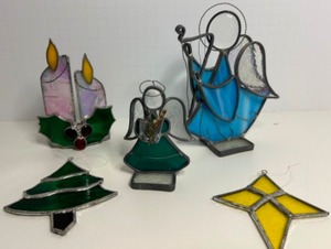 lot 118 image: Vintage STAINED GLASS Christmas Angel Figures & Ornaments - Qty 5