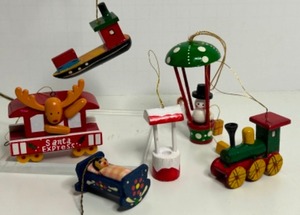lot 121 image: Vintage Wood Handpainted Christmas Ornaments - Qty 6