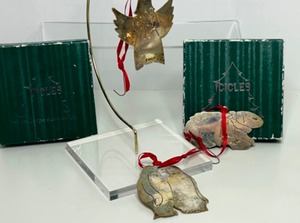 lot 221 image: Vintage ICILES Silver Plated CHRISTMAS ORNAMENTS by Kim Daly - Qty 3