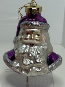 lot 262 image: Vintage Hand Crafted and Painted Glass Large SANTA HEAD Christmas Ornament