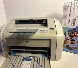 lot 207 image: Hewlett Packard HP Laser Jet 1020 Laser Printer With 1 New Black Ink Cartridges