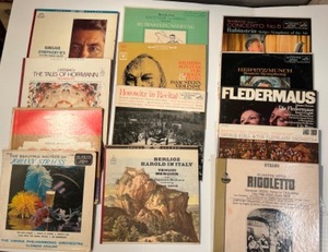 lot 315 image: Vintage Lot of Classical Symphony LP Records including Beethoven, Brahms, Sibelius, Horowitz & More - Qty 13