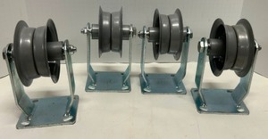 lot 295 image: Heavy Duty Pulley, Groove Rail Tracks, Casters - Qty 4