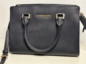 lot 2 image: MICHAEL KORS Selma Medium Black Leather Satchel Shoulder Bag