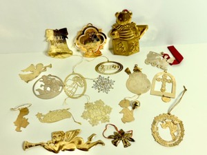 lot 264 image: Vintage Brass Christmas Ornaments - Laser Cut, Molded and Pressed - Qty 18