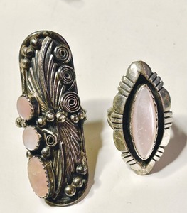 lot 5 image: Vintage American Indian Large Sterling Silver Rings w Abalone Signed Pieces F & Juliette Etsitty