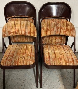 lot 328 image: Vintage 70s Retro Folding CHAIRS Made by MECO Extra Chairs for the Holidays- QTY 4