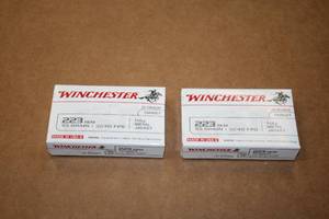 lot 525 image: Lot of (2 Boxes) Winchester Ballistic Silver Tip Target 223 REM 55gr Full Metal Jacket Rounds 20-count ( 40 total items )