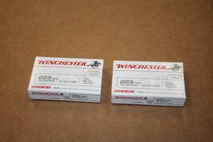 lot 529 image: Lot of (2 Boxes) Winchester Ballistic Silver Tip Target 223 REM 55gr Full Metal Jacket Rounds 20-count ( 40 total items )
