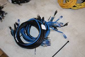 lot 938 image: Lot of (20) 3 Patch Cables