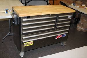 lot 975 image: Husky Wood Top  Stainless Rolling Tool Box 10-drawer