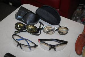 lot 1017 image: (4) Protective Eyewear and (2) Eyeware Cases