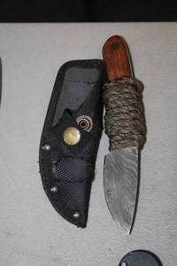 lot 1020 image: Damascus 2-34-blade Steel Bladed Knife with Sheath