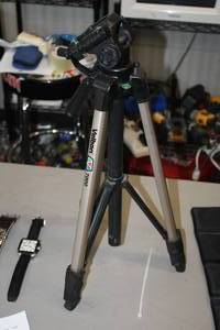 lot 1033 image: Velbon 7000 Adjustable Camera Tripod Stand