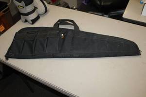 lot 1041 image: Liberty Sports Mfg #36 35 Soft-Side Long Gun Case with Shoulder Strap