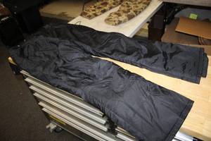 lot 1056 image: Rawik Size 2X-Large Mens Insulated Snow Pants