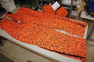 lot 1058 image: Mountn Prairie Size X-Large Insulated Snow Pants