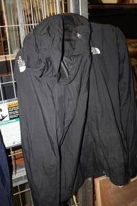 lot 1060 image: The North Face Size 2X-Large Jacket