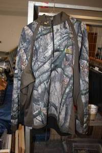 lot 1062 image: Mossy Oak Underguard XLT Scent Blocker Size X-Large Jacket