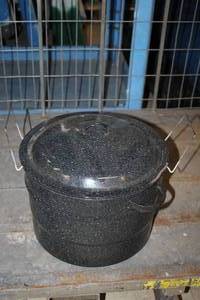 lot 1081 image: Canning Kettle with Strainer