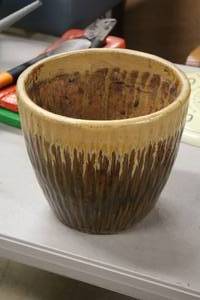lot 1100 image: Decorative Ceramic Plant Pot