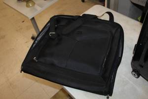 lot 1112 image: Gyssien Travel Suit Bag