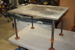 lot 1118 image: Wood Top  Metal Table