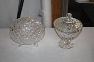 lot 1140 image: Lot of (2) Glass Candy Dishes