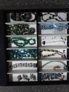 lot 7 image: Contents On Tray  Assorted Jewelry