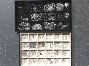 lot 11 image: Lot Of Necklaces & Pierced Earrings