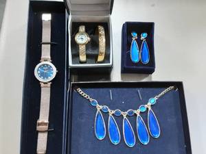 lot 34 image: 1-Stauer Blue Face Watch, 2-Stauer NecklaceEarrings, 1-Gold Coast Watch & Bangle Set