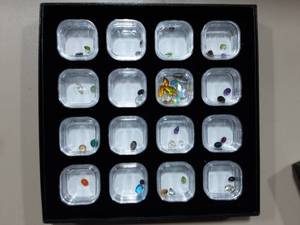 lot 36 image: Tray Of Assorted Loose Stones