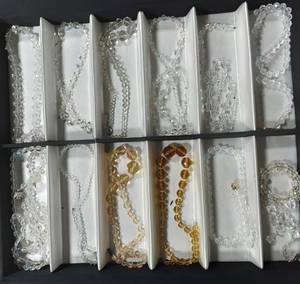 lot 46 image: Vintage Glass Beaded Necklaces