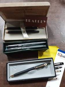 lot 67 image: 3-Pen Sets