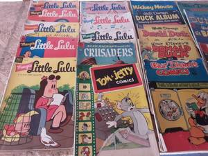 lot 105 image: Lot Of 30 Vintage Dell Little Lulu, Disney & More
